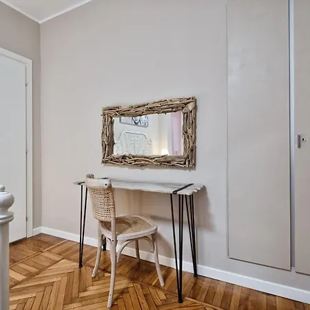 Apartment Borgo Dora Balcony Flat