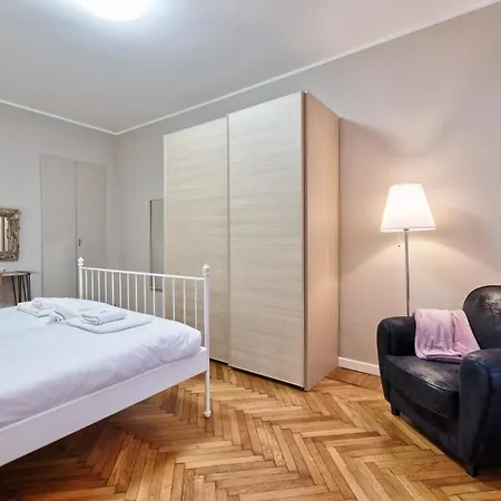 Borgo Dora Balcony Flat 公寓